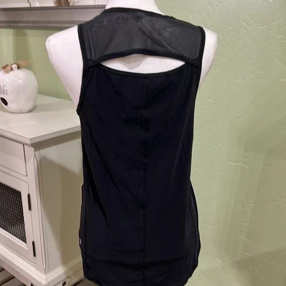 Lululemon sculpt tank - Picture 7 of 8